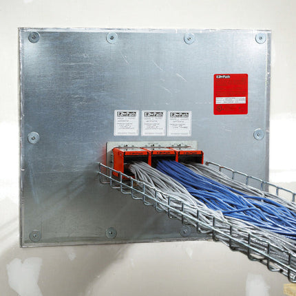 STI - EZDP233GK Series 33 EZ Path 2 Gang Wall Plate with Devices